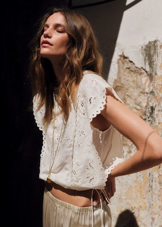 Tamy Blouse